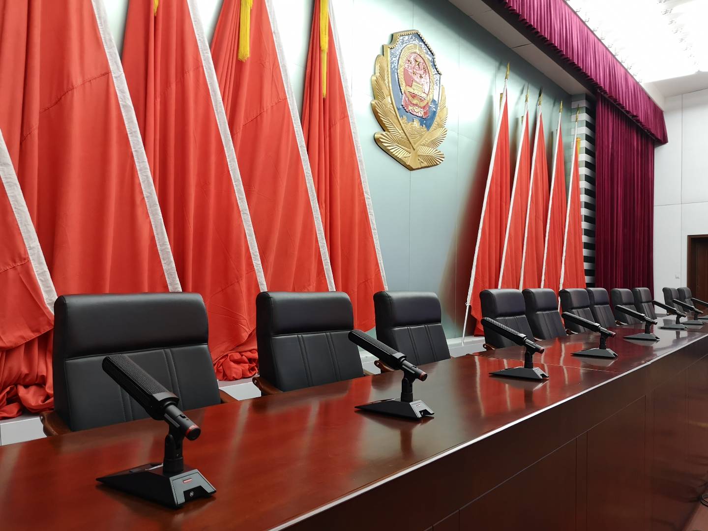 智能化會(huì)議室建設(shè)